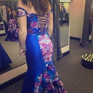 Ellie Wilde prom dress